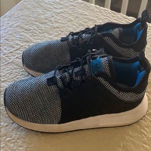 Boys adidas shoes sz 10